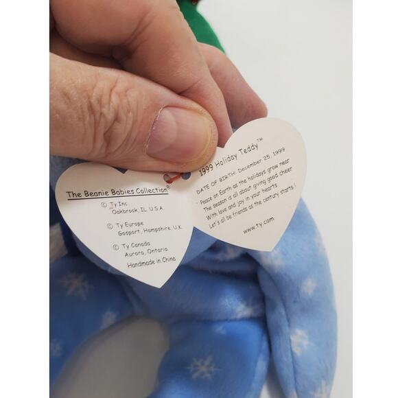 TY Beanie Babies  "Gift" "Mistletoe" & "1999 Holiday Teddy" LOT OF 3, PRE-OWNED - Picture 5 of 7